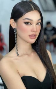 Latina Makeup