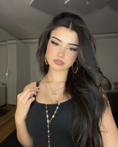 Latina Makeup