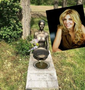 Natasha Richardson's grave